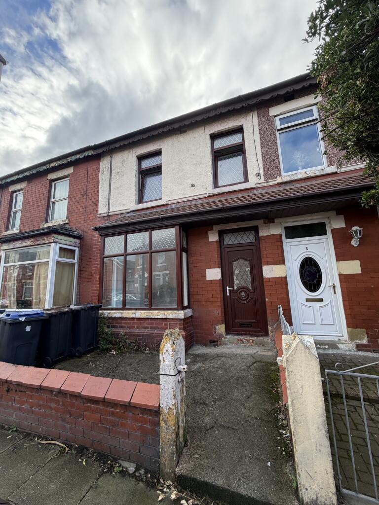 3 bed Mid Terraced House for rent in Staining. From Kenricks Commercial Estate Agents - Blackpool