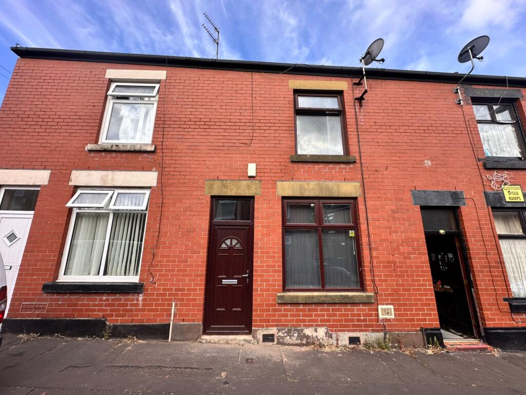 2 bed Mid Terraced House for rent in Rochdale. From Keystone - Rochdale