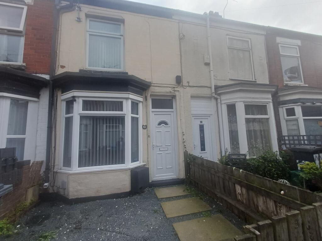 2 bed Mid Terraced House for rent in Hull. From Let's Move Sales and Lettings - Hull