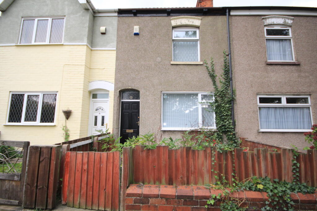 3 bed Mid Terraced House for rent in Grimsby. From Let's Move Sales and Lettings - Hull 3 bed Mid Terraced House for rent in Grimsby. From Let's Move Sales and Lettings - Hull