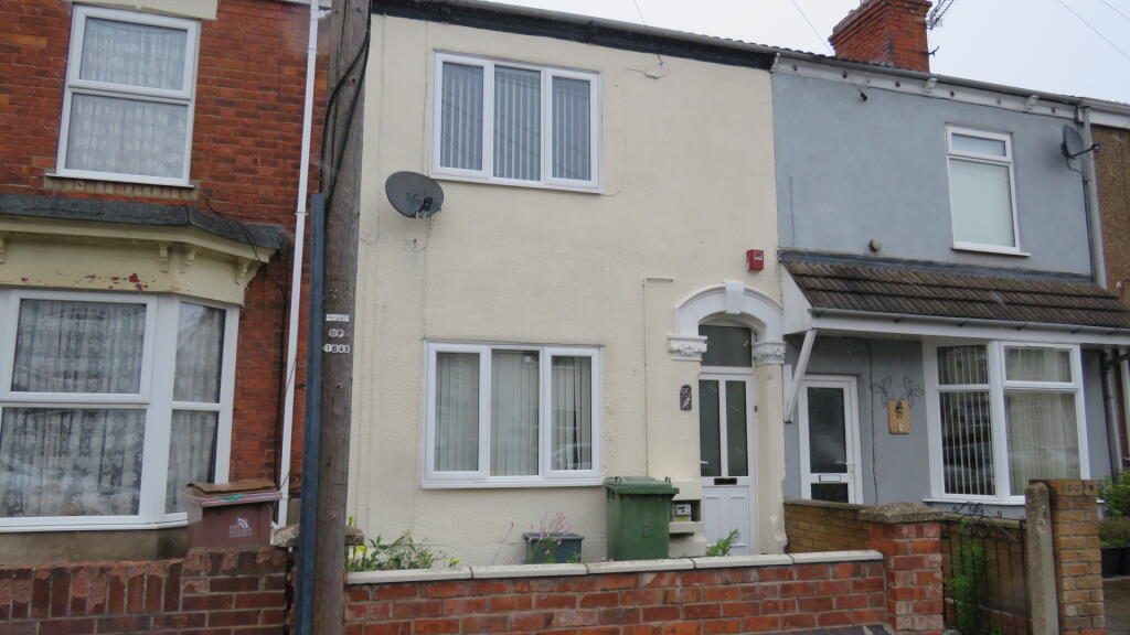 3 bed Mid Terraced House for rent in Grimsby. From Let's Move Sales and Lettings - Hull 3 bed Mid Terraced House for rent in Grimsby. From Let's Move Sales and Lettings - Hull