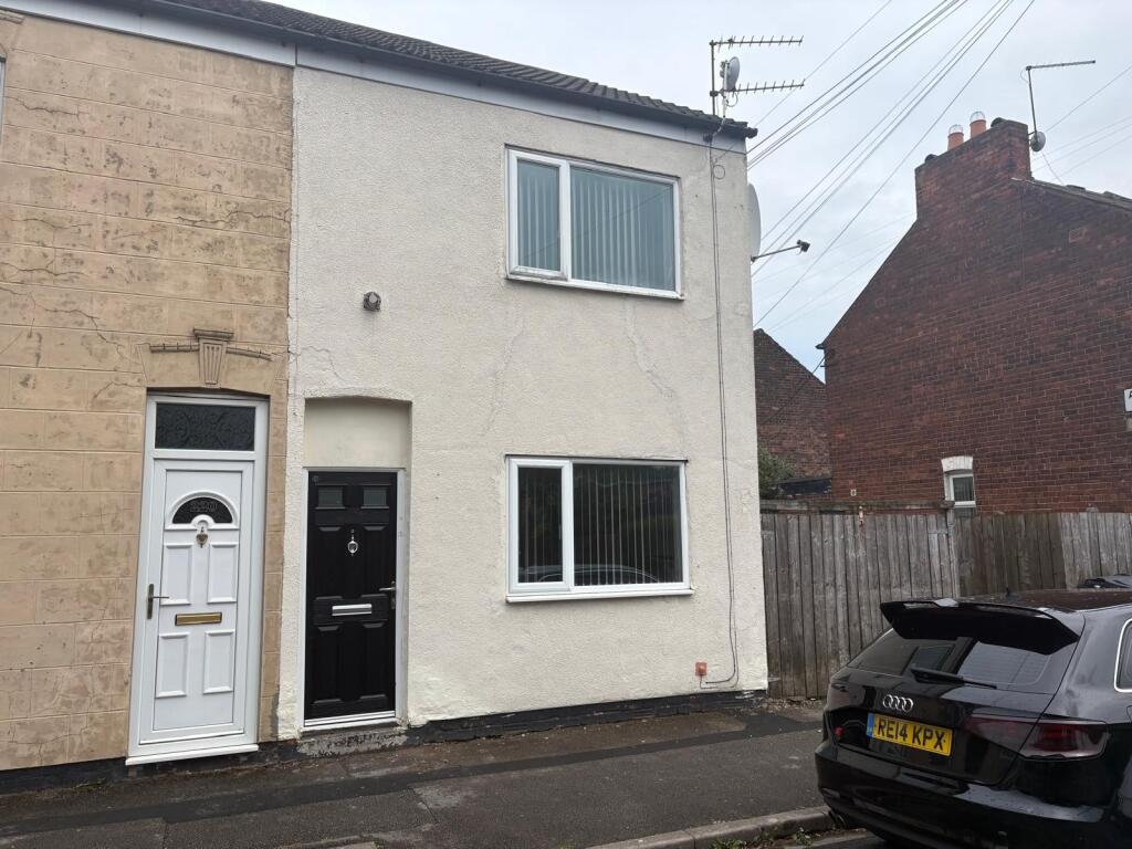 2 bed Mid Terraced House for rent in Hull. From Let's Move Sales and Lettings - Hull 2 bed Mid Terraced House for rent in Hull. From Let's Move Sales and Lettings - Hull