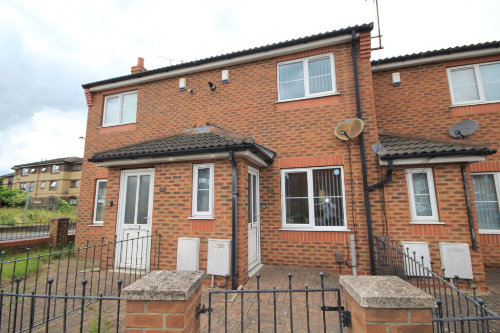 2 bed Mid Terraced House for rent in Grimsby. From Let's Move Sales and Lettings - Hull 2 bed Mid Terraced House for rent in Grimsby. From Let's Move Sales and Lettings - Hull