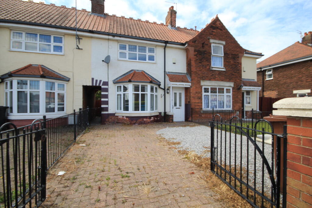 2 bed Mid Terraced House for rent in Dunswell. From Let's Move Sales and Lettings - Hull