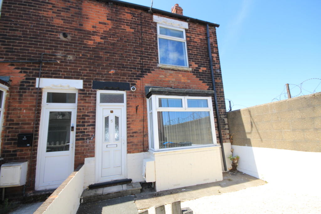2 bed End of Terrace for rent in Hull. From Let's Move Sales and Lettings - Hull 2 bed End of Terrace for rent in Hull. From Let's Move Sales and Lettings - Hull
