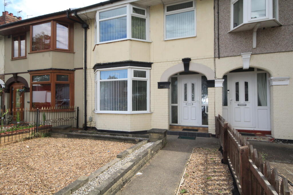 3 bed Mid Terraced House for rent in Anlaby. From Let's Move Sales and Lettings - Hull 3 bed Mid Terraced House for rent in Anlaby. From Let's Move Sales and Lettings - Hull