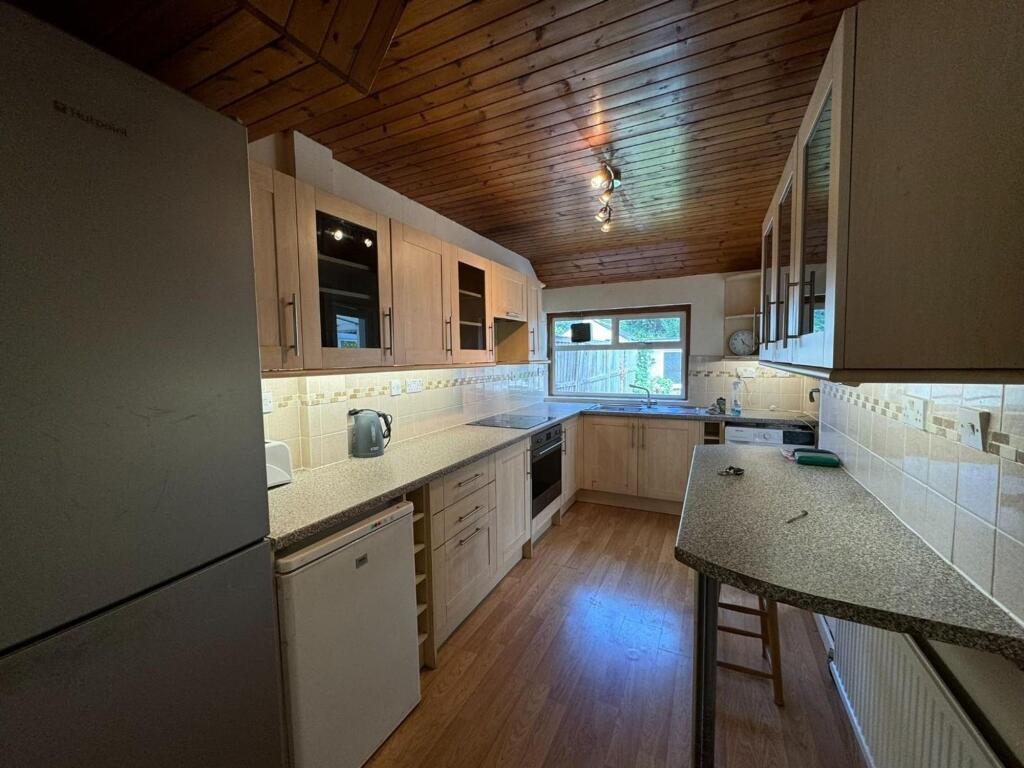 3 bed Mid Terraced House for rent in Frenchay. From Lets Rent Bristol - Bristol