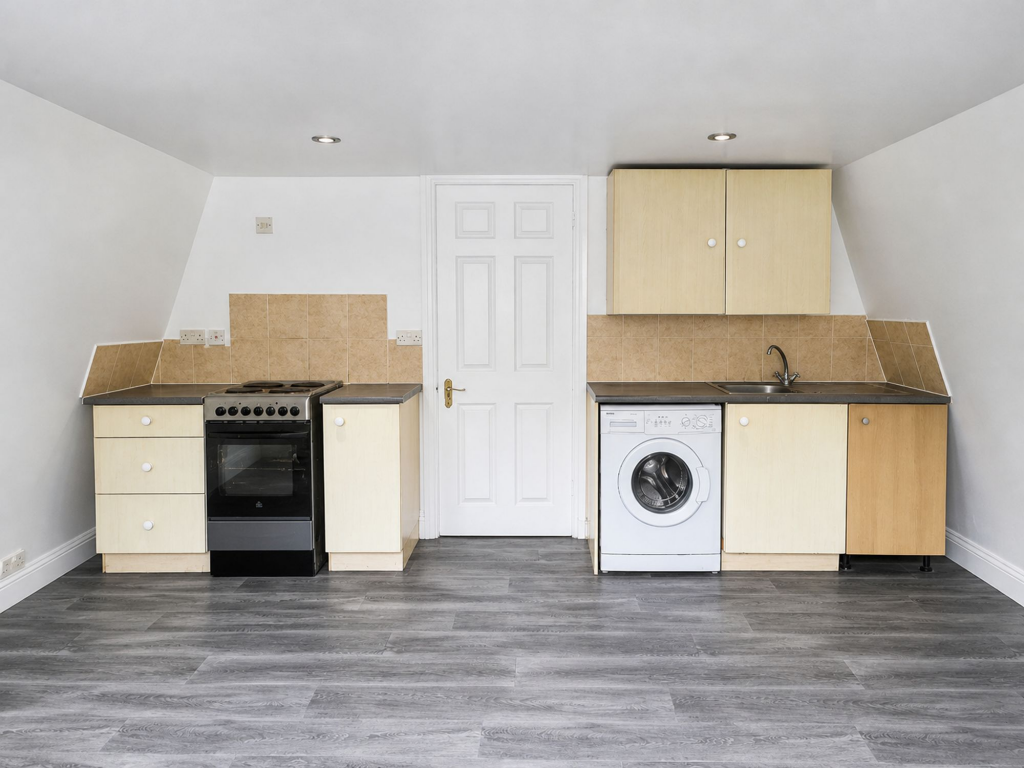 1 bed 1st Floor Flat for rent in Bristol. From Lets Rent Bristol - Bristol