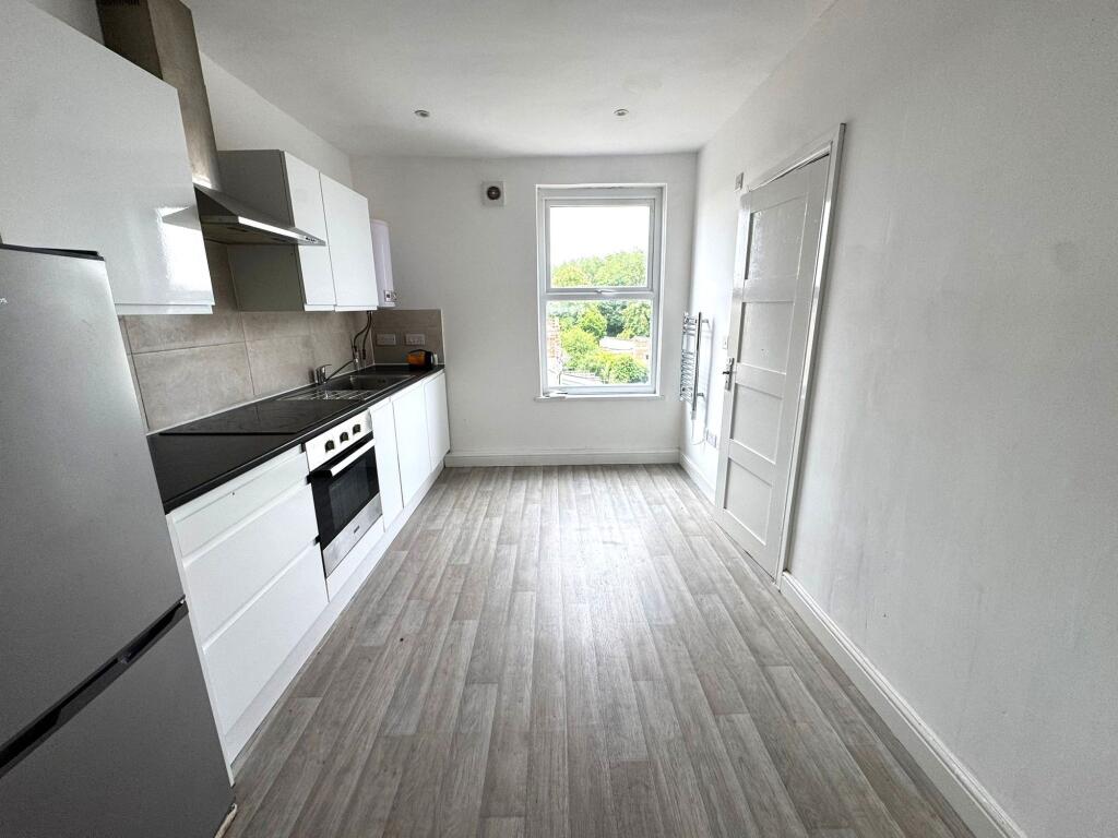 1 bed Mid Terraced House for rent in Bristol. From Lets Rent Bristol - Bristol 1 bed Mid Terraced House for rent in Bristol. From Lets Rent Bristol - Bristol