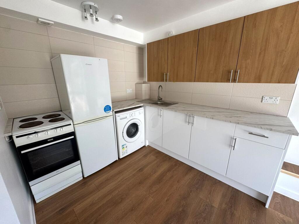 2 bed 1st Floor Flat for rent in Crofts End. From Lets Rent Bristol - Bristol