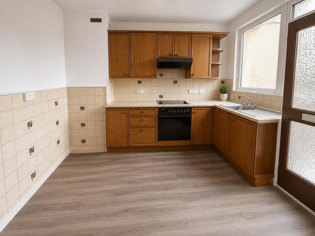 4 bed Studio for rent in Long Ashton. From Lets Rent Bristol - Bristol 4 bed Studio for rent in Long Ashton. From Lets Rent Bristol - Bristol