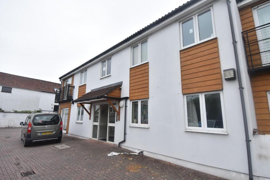 1 bed 1st Floor Flat for rent in Stapleton. From Lets Rent Bristol - Bristol
