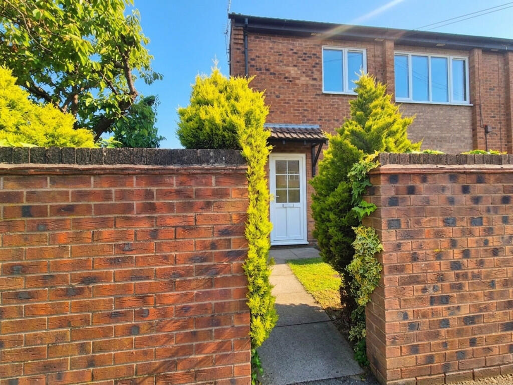2 bed 1st Floor Flat for rent in Beeston. From Martin & Co - Beeston