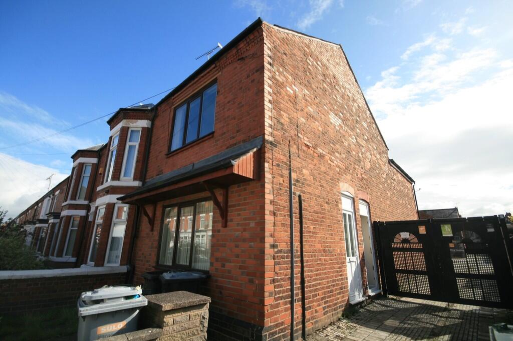 2 bed Annexe for rent in Crewe. From Martin & Co - Crewe