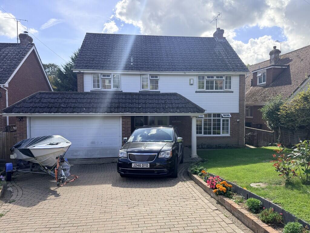 4 bed Detached for rent in Robertsbridge. From MERIDIAN PROPERTY - Hastings 4 bed Detached for rent in Robertsbridge. From MERIDIAN PROPERTY - Hastings
