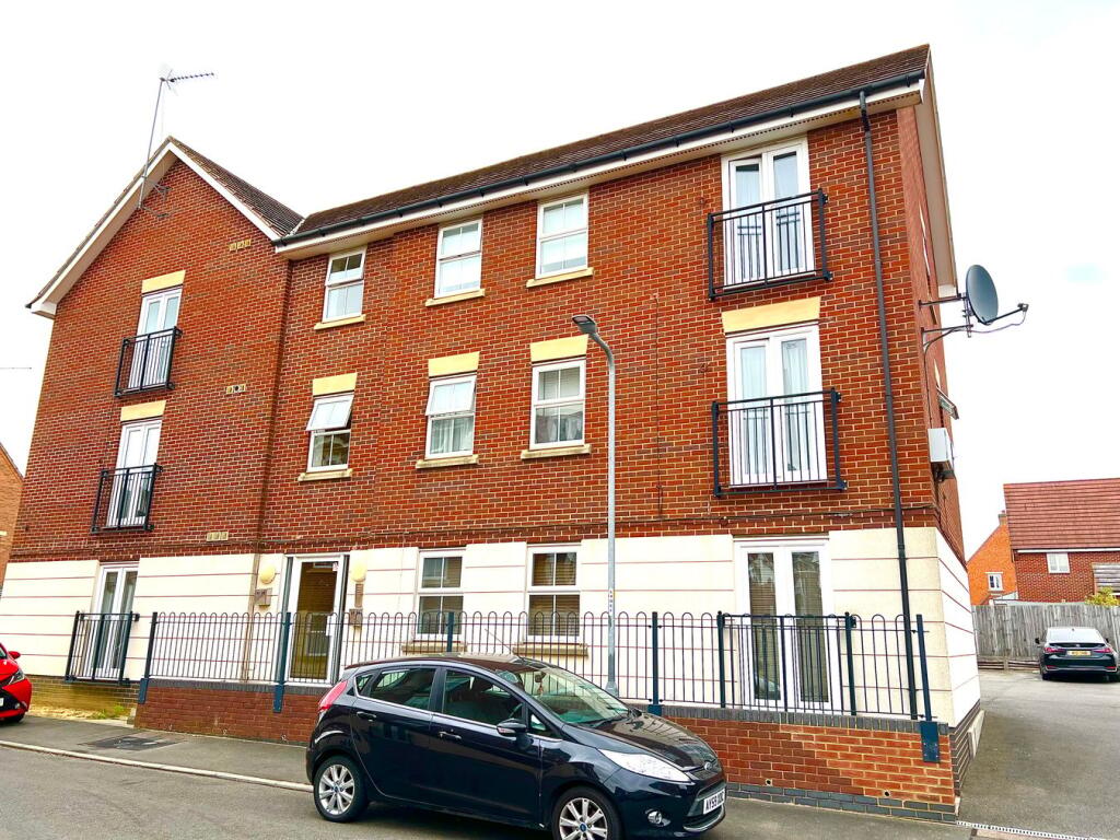 1 bed Apartment for rent in Northampton. From Merry's Estate Agents - Wootton
