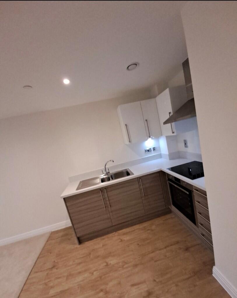 4 bed Studio for rent in Welwyn Garden City. From Metropolitan Housing - North 4 bed Studio for rent in Welwyn Garden City. From Metropolitan Housing - North