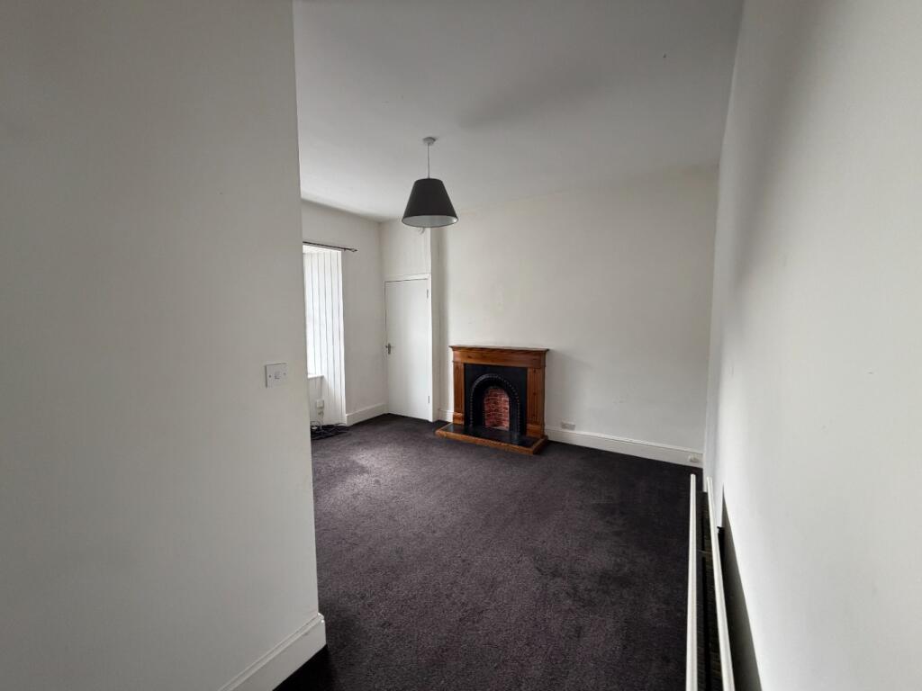 3 bed 1st Floor Flat for rent in Alva. From Morgans - Dunfermline