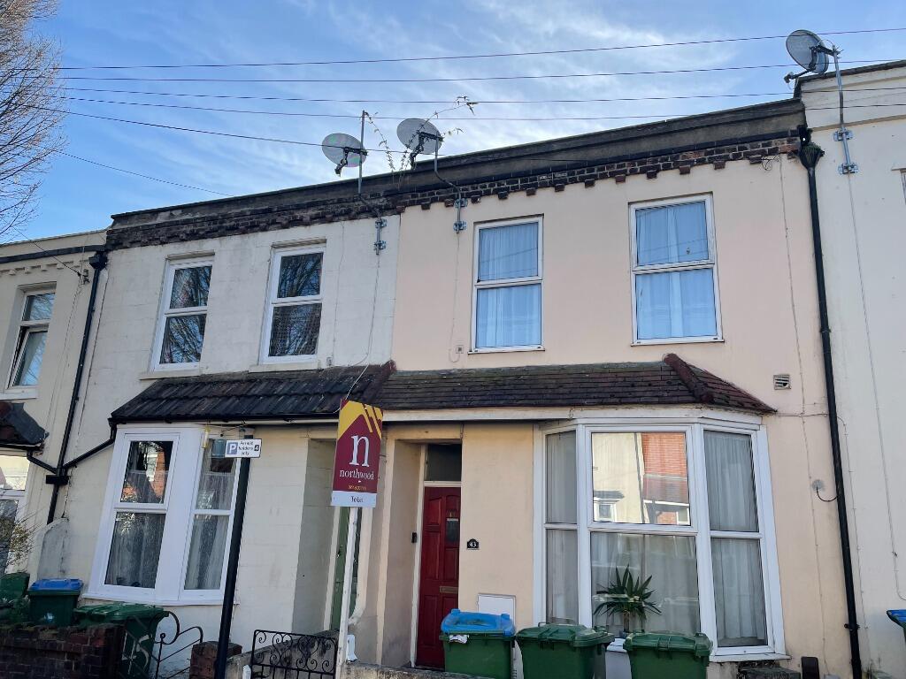 1 bed House Share for rent in Southampton. From Northwood - Southampton