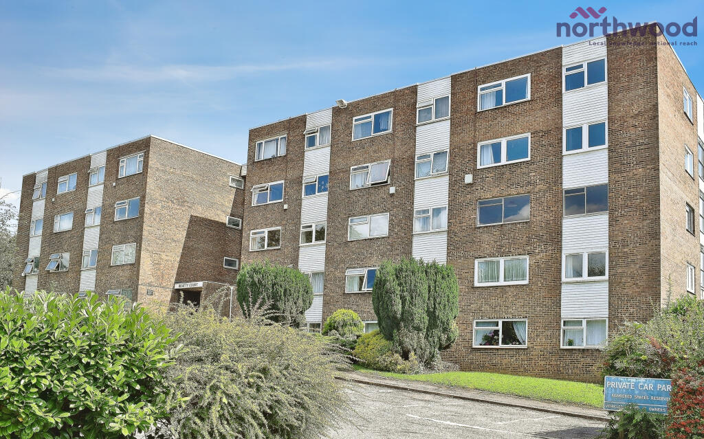 1 bed 1st Floor Flat for rent in Old Netley. From Northwood - Southampton