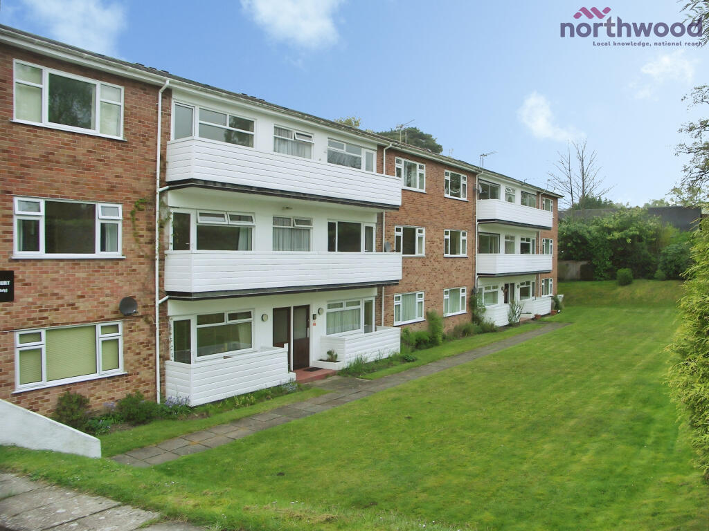 2 bed 1st Floor Flat for rent in Otterbourne. From Northwood - Southampton