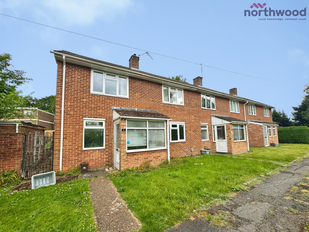 3 bed Semi Detached for rent in Rownhams. From Northwood - Southampton 3 bed Semi Detached for rent in Rownhams. From Northwood - Southampton