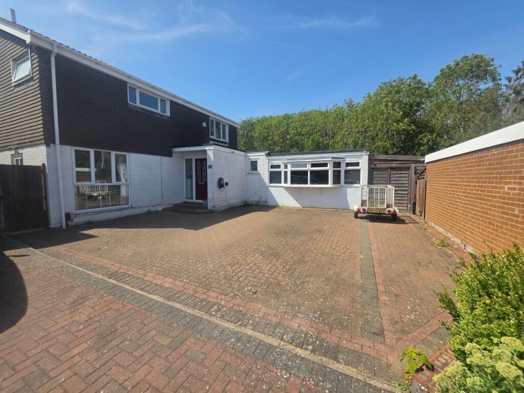 5 bed Detached for rent in Marholm. From Optimum Lettings & Property Management Ltd - Peterborough 5 bed Detached for rent in Marholm. From Optimum Lettings & Property Management Ltd - Peterborough