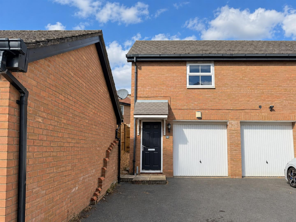 2 bed Mid Terraced House for rent in Corby. From Oscar James - Kettering