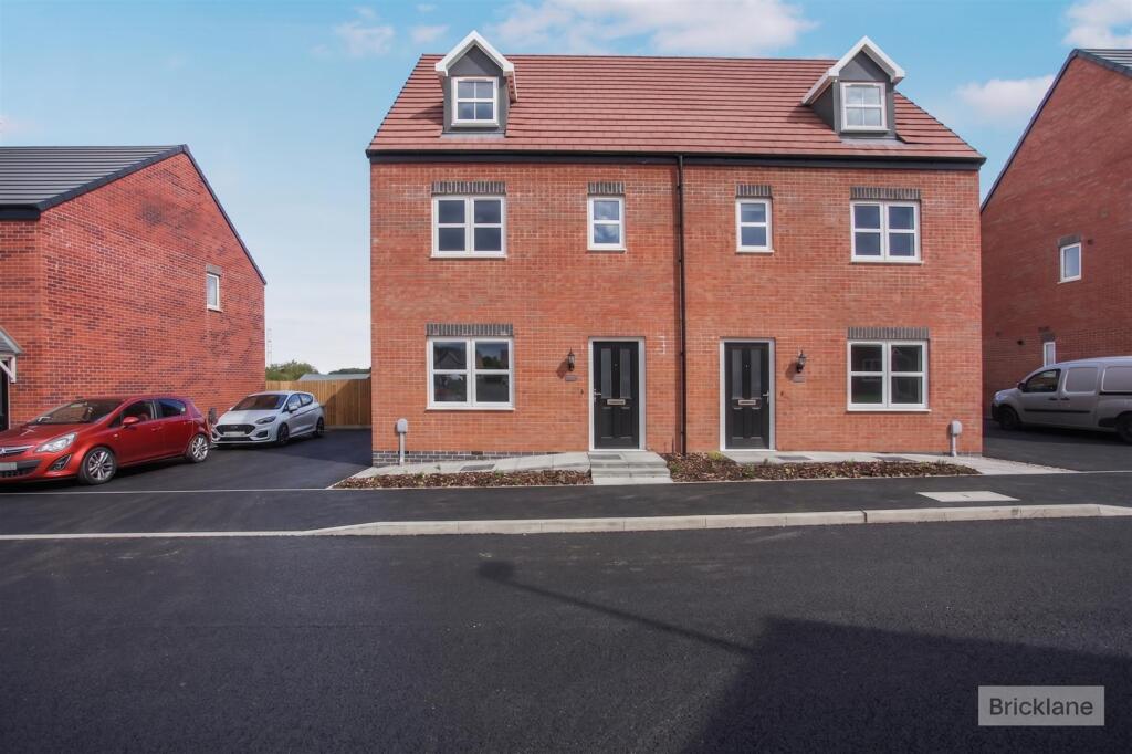 4 bed Semi Detached for rent in . From Oscar James - Kettering 4 bed Semi Detached for rent in . From Oscar James - Kettering