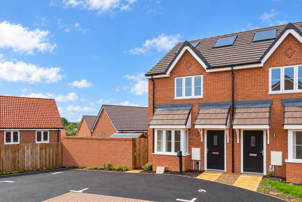 2 bed Semi Detached for rent in Burton Latimer. From Oscar James - Kettering
