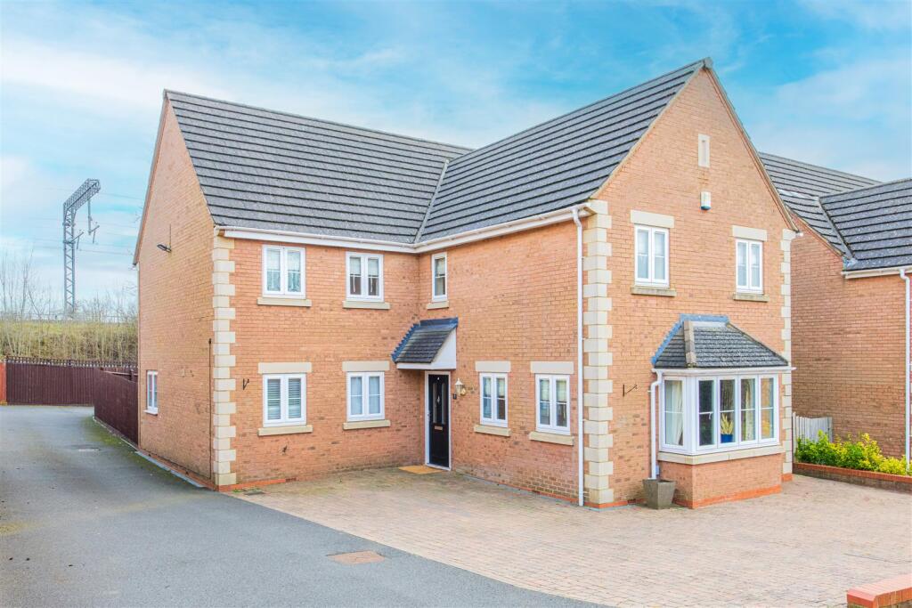 4 bed Detached for rent in Corby. From Oscar James - Kettering 4 bed Detached for rent in Corby. From Oscar James - Kettering