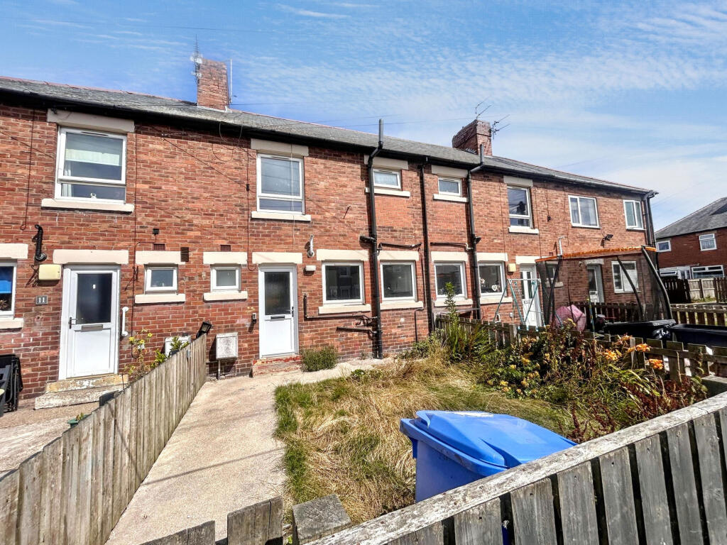 3 bed Mid Terraced House for rent in Lynemouth. From Pattinson Estate Agents - Ashington