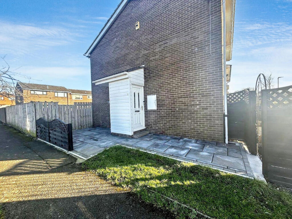 2 bed 1st Floor Flat for rent in Longbenton. From Pattinson Estate Agents - Forest Hall