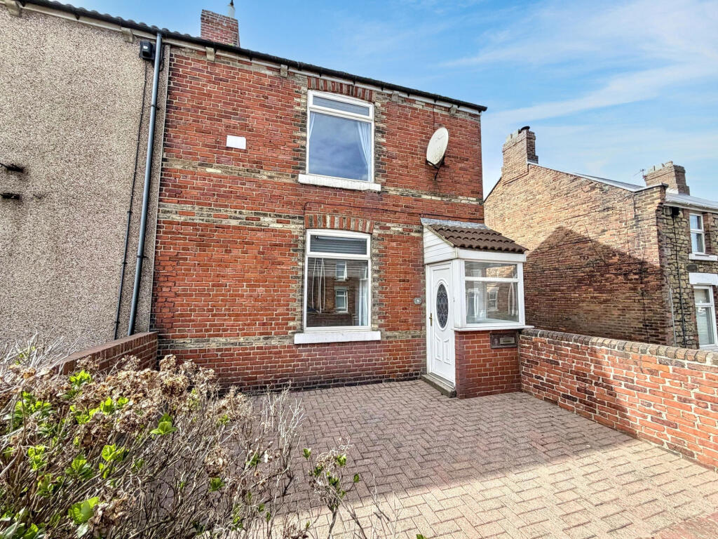 4 bed End of Terrace for rent in New Herrington. From Pattinson Estate Agents - Houghton Le Spring 4 bed End of Terrace for rent in New Herrington. From Pattinson Estate Agents - Houghton Le Spring