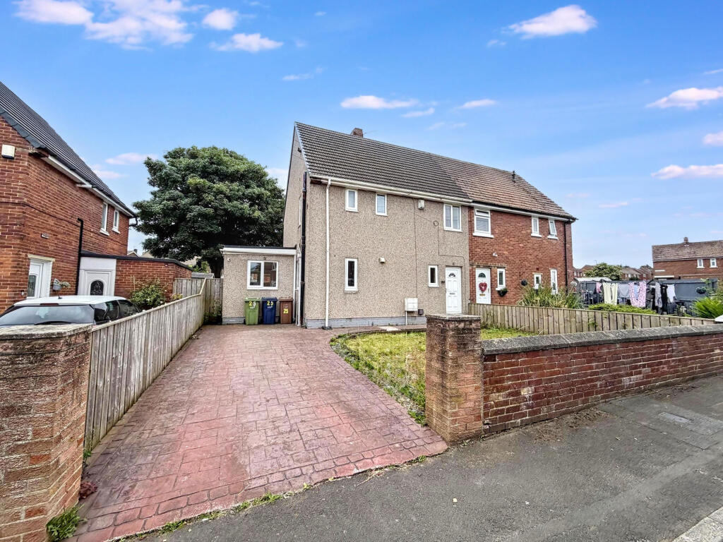 4 bed Semi Detached for rent in Hetton-le-Hole. From Pattinson Estate Agents - Houghton Le Spring 4 bed Semi Detached for rent in Hetton-le-Hole. From Pattinson Estate Agents - Houghton Le Spring