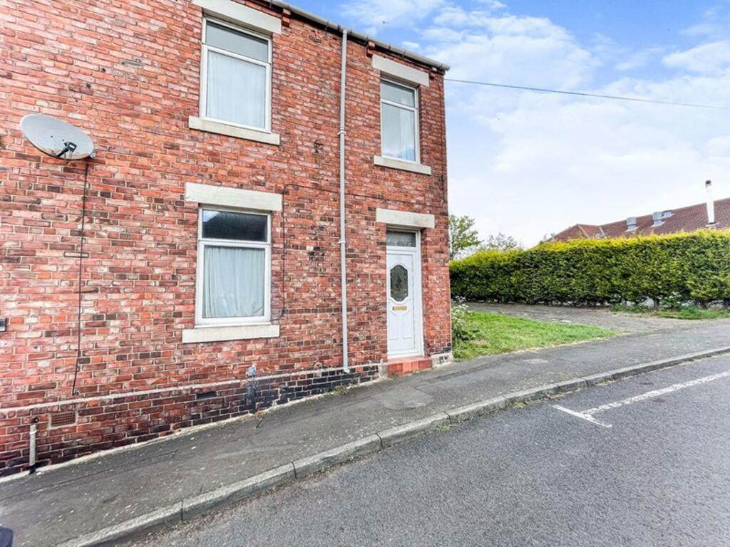 2 bed Mid Terraced House for rent in Springwell. From Pattinson Estate Agents - Low Fell