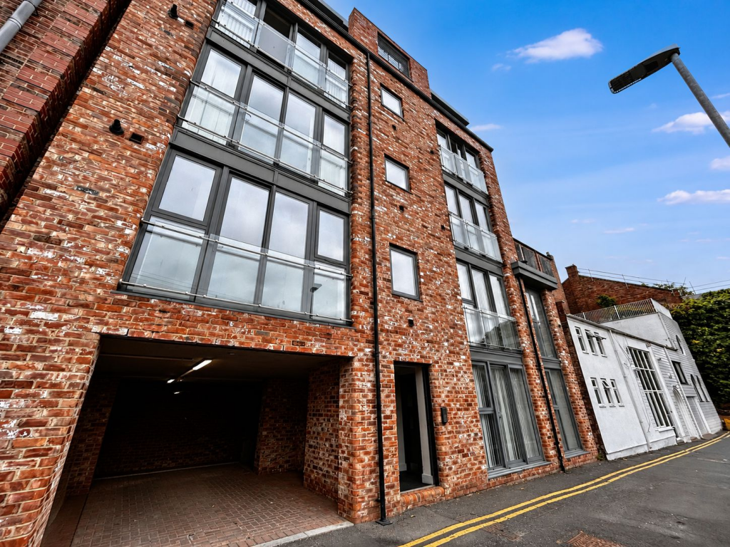 2 bed Apartment for rent in Springwell. From Pattinson Estate Agents - Low Fell