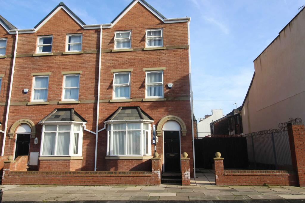 4 bed Detached for rent in Liverpool. From Peter Anthony - Liverpool
