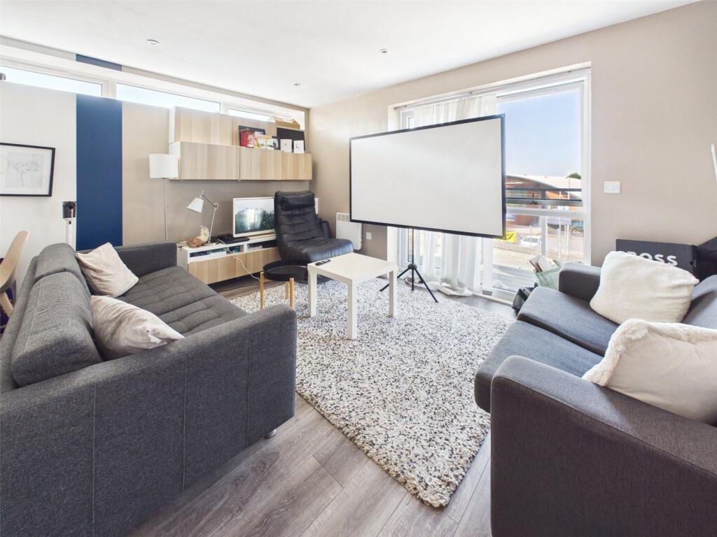 2 bed Apartment for rent in Liverpool. From Peter Anthony - Liverpool