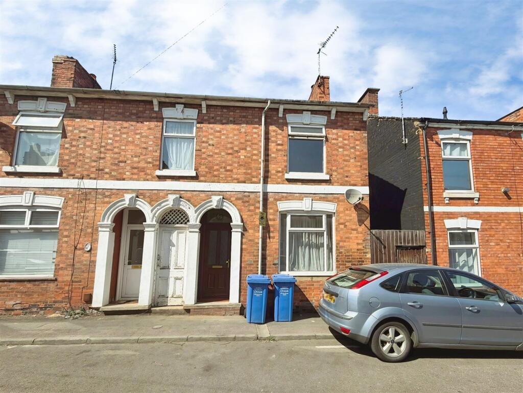 2 bed Mid Terraced House for rent in Kettering. From Prime Choice Ltd - Kettering