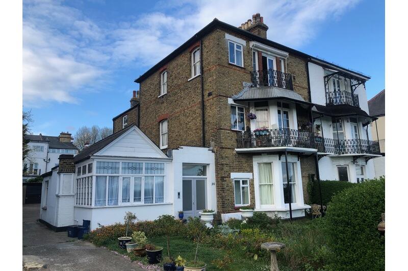 0 bed Garages for rent in Southend-on-Sea. From Priority - Westcliff-On-Sea