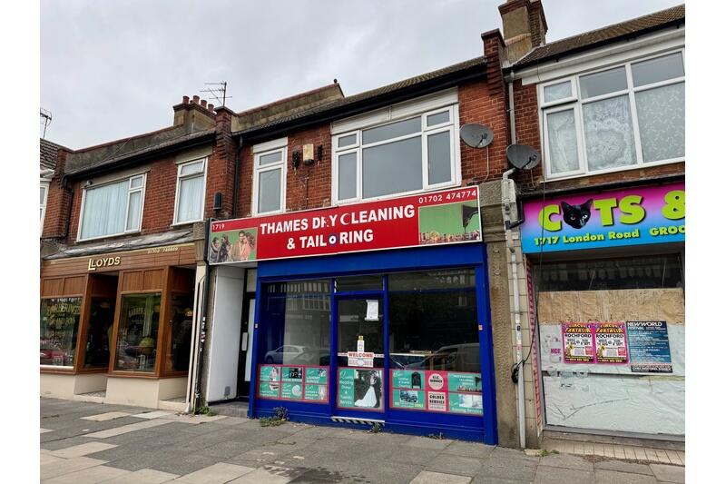 2 bed 1st Floor Flat for rent in Hadleigh. From Priority - Westcliff-On-Sea