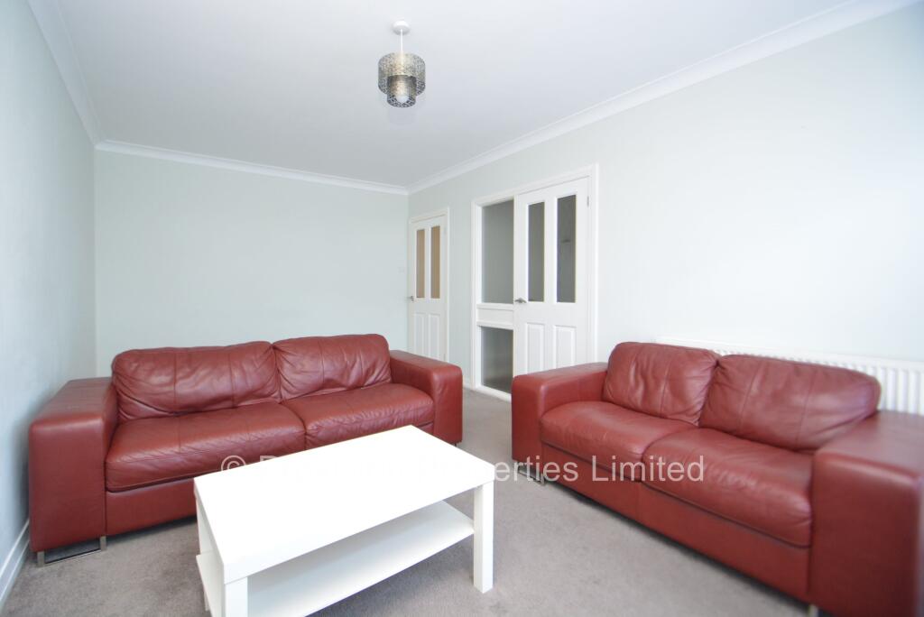 2 bed 1st Floor Flat for rent in Leeds. From Provision Properties - Leeds
