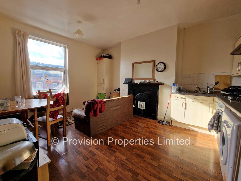 3 bed 1st Floor Flat for rent in Leeds. From Provision Properties - Leeds