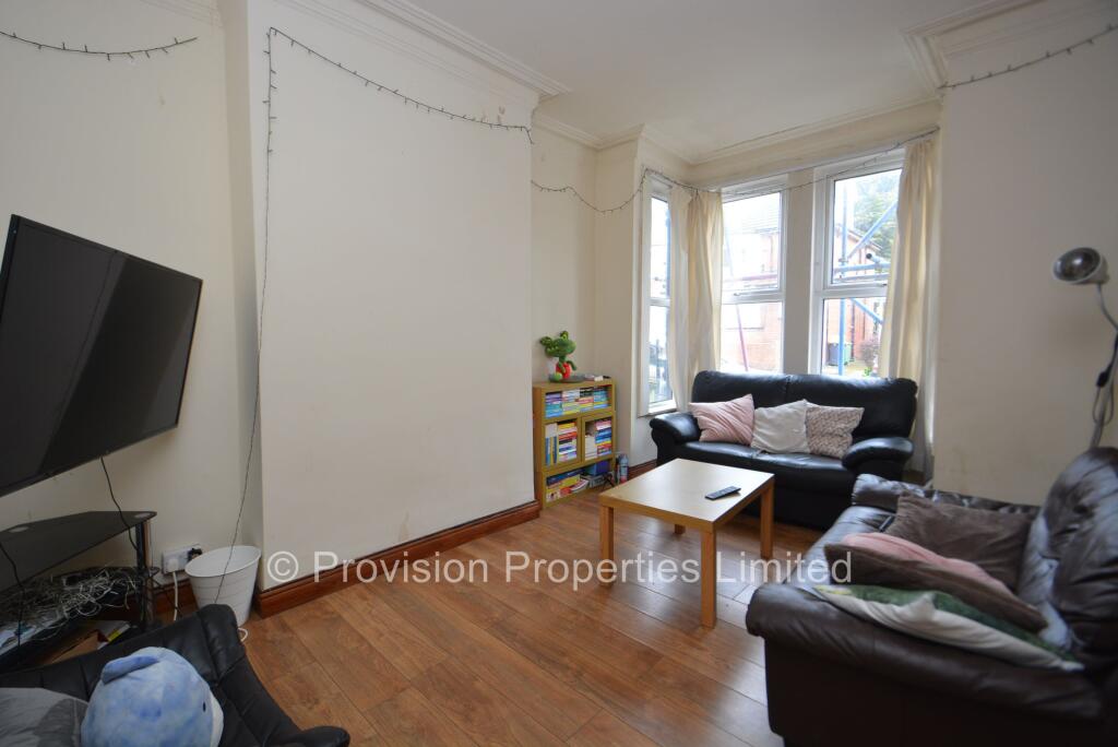 4 bed Mid Terraced House for rent in Leeds. From Provision Properties - Leeds