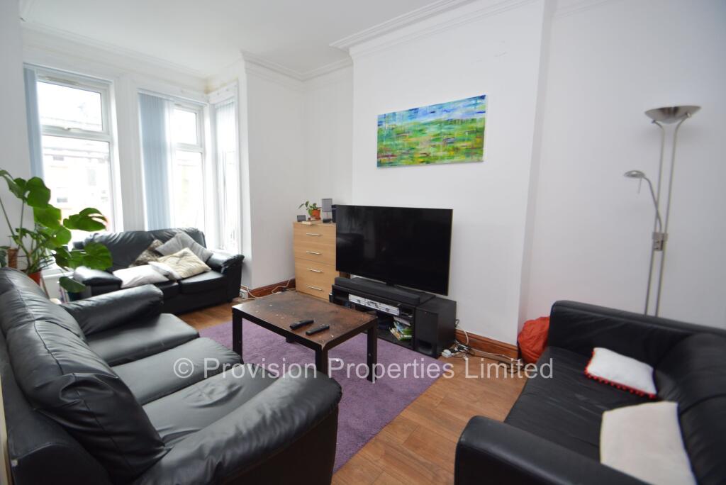 4 bed Mid Terraced House for rent in Leeds. From Provision Properties - Leeds
