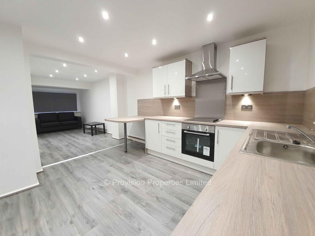 4 bed Town House for rent in Leeds. From Provision Properties - Leeds
