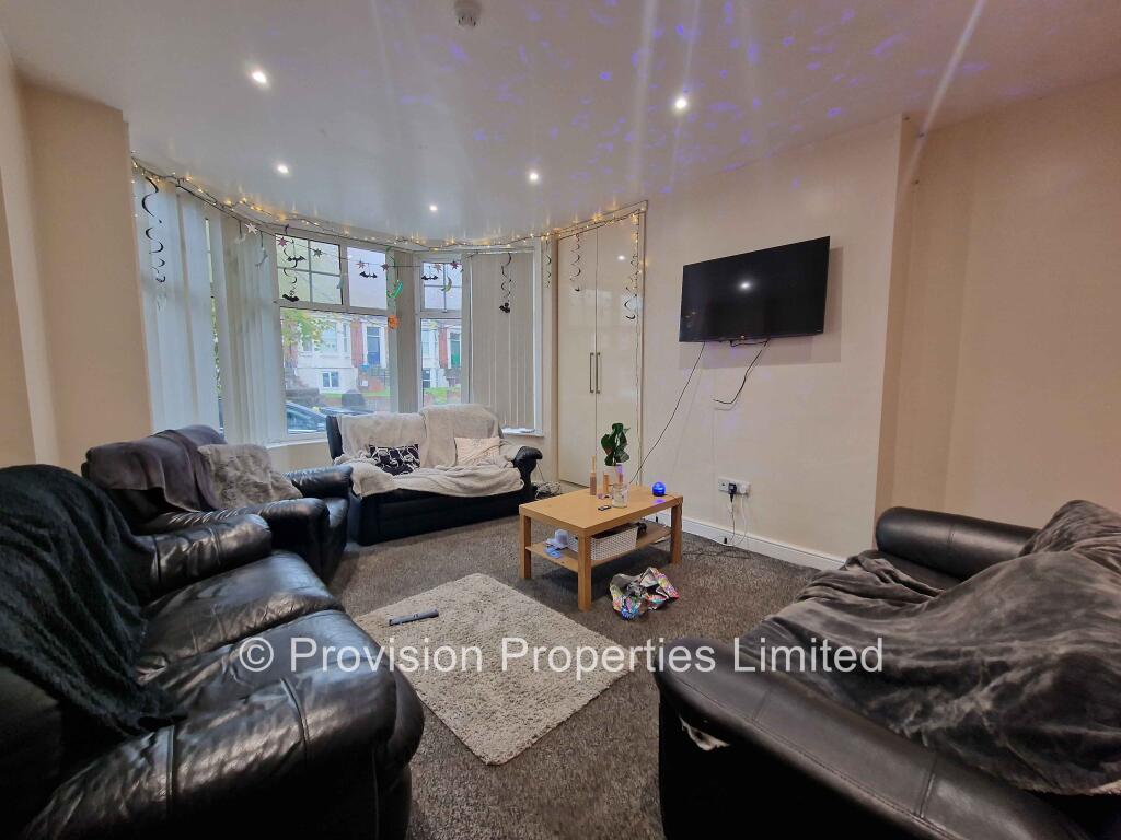 8 bed Semi Detached for rent in Leeds. From Provision Properties - Leeds 8 bed Semi Detached for rent in Leeds. From Provision Properties - Leeds