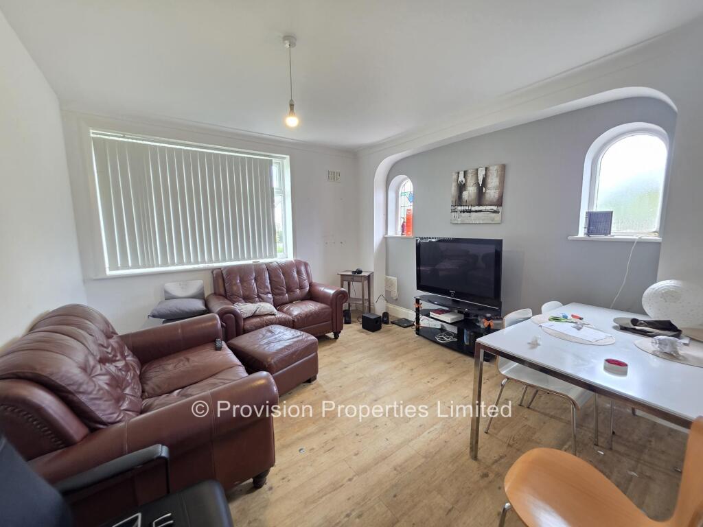 4 bed Mid Terraced House for rent in Leeds. From Provision Properties - Leeds 4 bed Mid Terraced House for rent in Leeds. From Provision Properties - Leeds