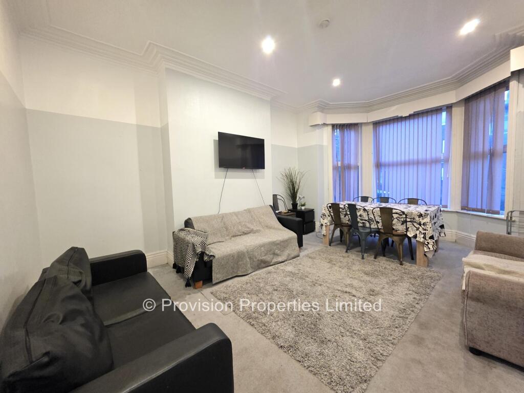 7 bed Mid Terraced House for rent in Leeds. From Provision Properties - Leeds 7 bed Mid Terraced House for rent in Leeds. From Provision Properties - Leeds